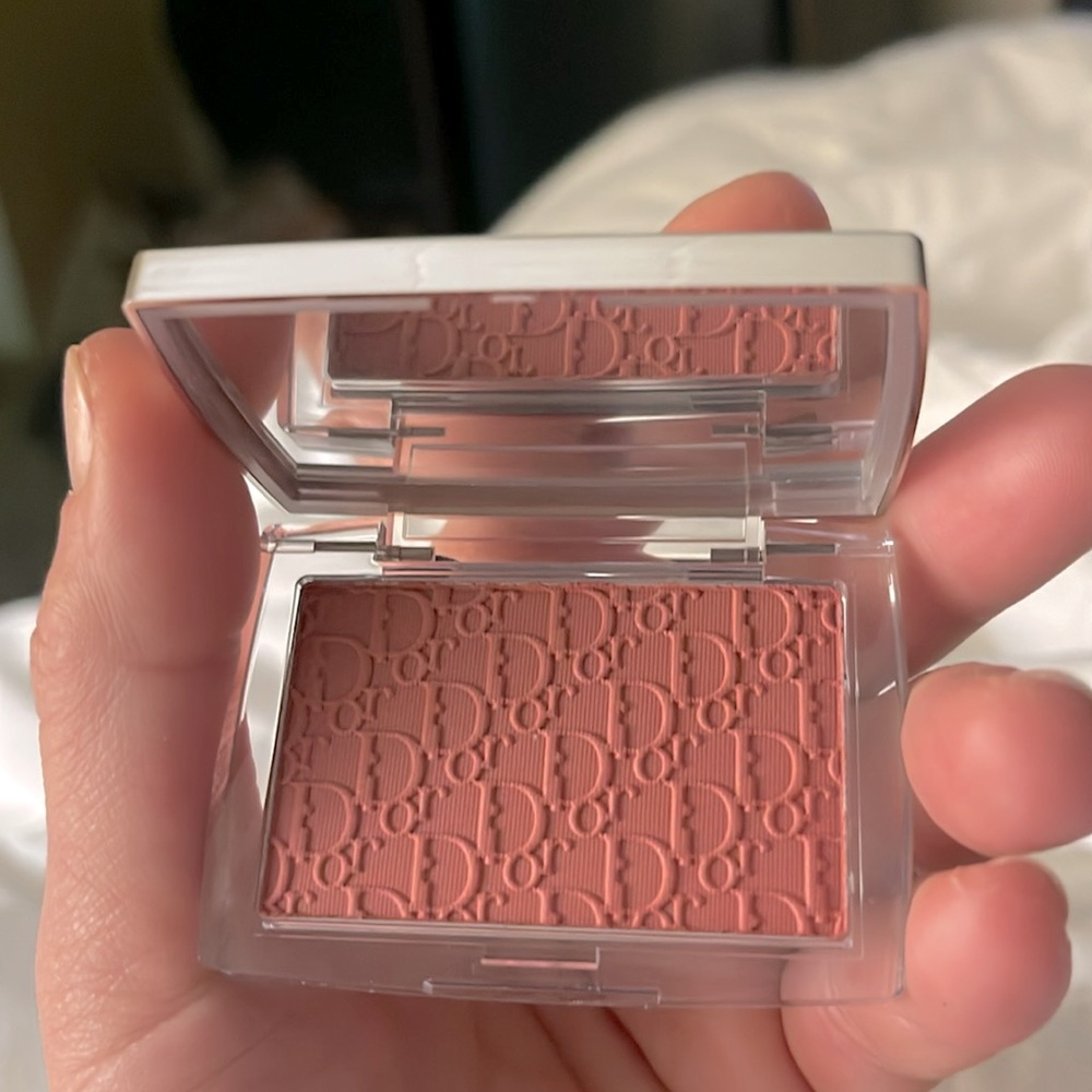 Dior Rosy Glow Blush .# 012 Rosewood . New